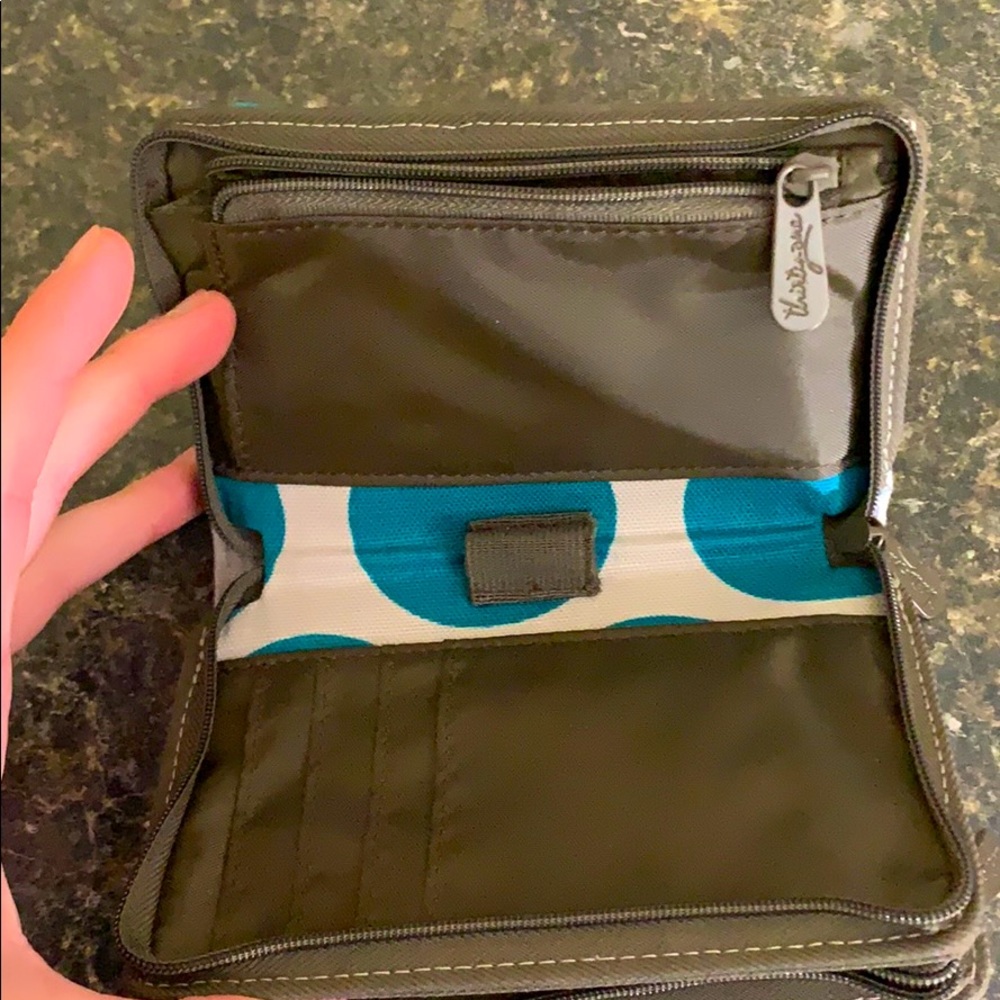 Thirty-One Wallet - Picture 2 of 3